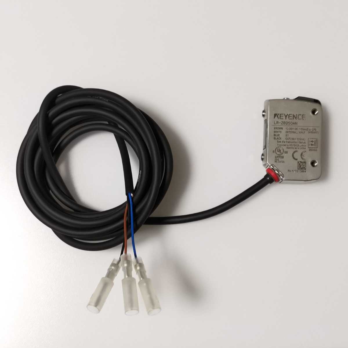 KEYENCE LR-ZB250AN アンプ内蔵型 CMOSレーザセンサ LR-Z KEYENCE LR-ZB250AN アンプ内蔵型 CMOSレーザセンサ LR-Z
