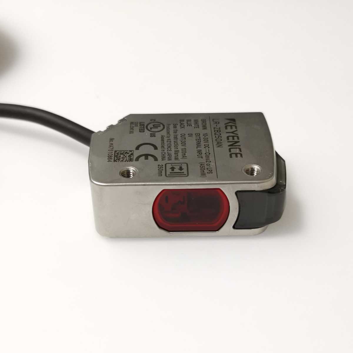 KEYENCE LR-ZB250AN アンプ内蔵型 CMOSレーザセンサ LR-Z KEYENCE LR-ZB250AN アンプ内蔵型 CMOSレーザセンサ LR-Z