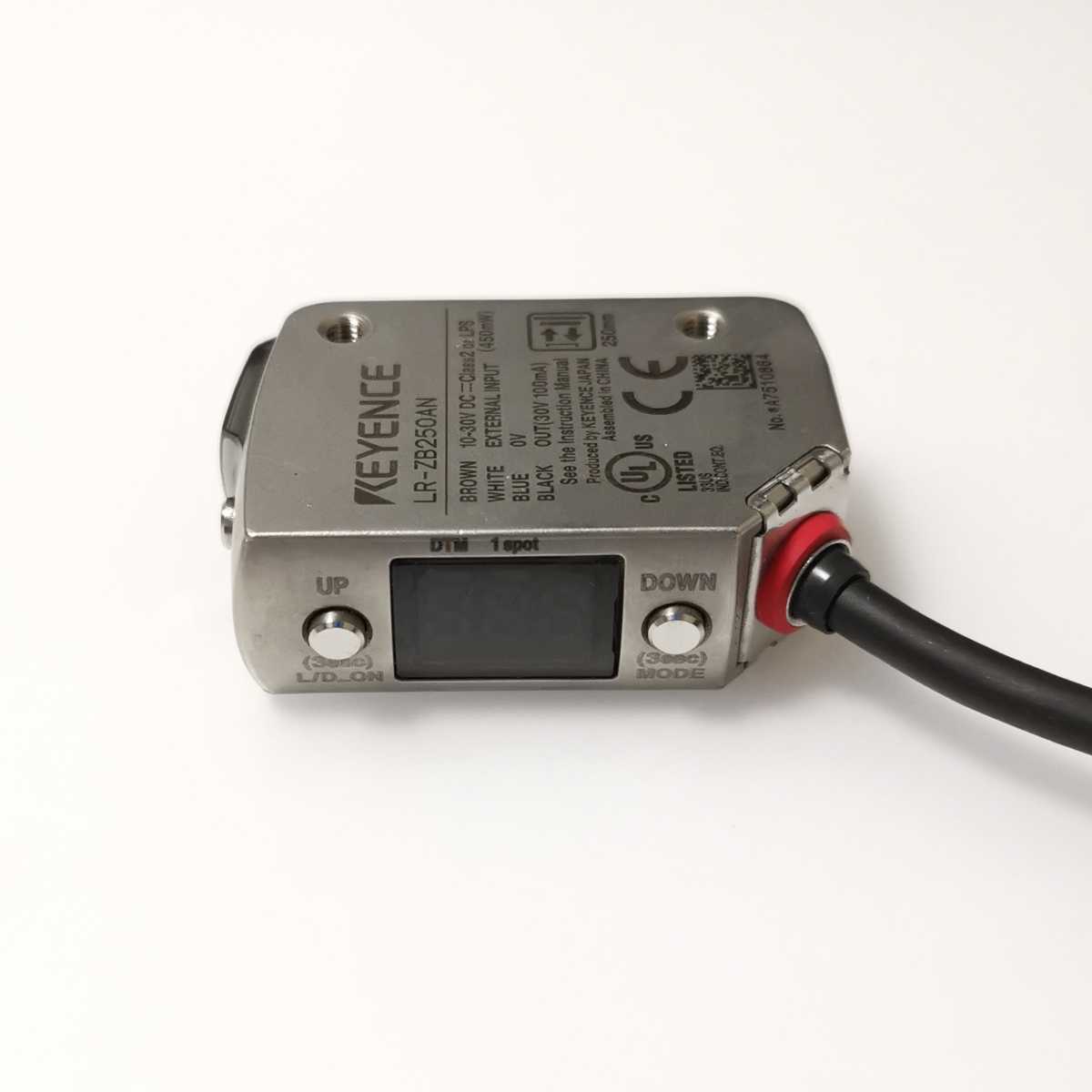 KEYENCE LR-ZB250AN アンプ内蔵型 CMOSレーザセンサ LR-Z KEYENCE LR-ZB250AN アンプ内蔵型 CMOSレーザセンサ LR-Z