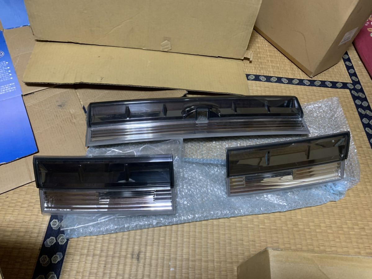 新品未使用品】デリカ D5 メッキリアガーニッシュ | formtoemail.com
