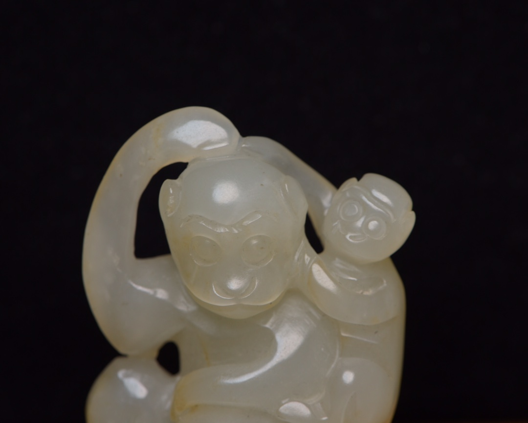 聚寶齋*和田玉手工彫*靈猴】置物 賞物 中国古美術 極美品 聚寶齋*和田玉手工彫*靈猴】置物 賞物 中国古美術 極美品