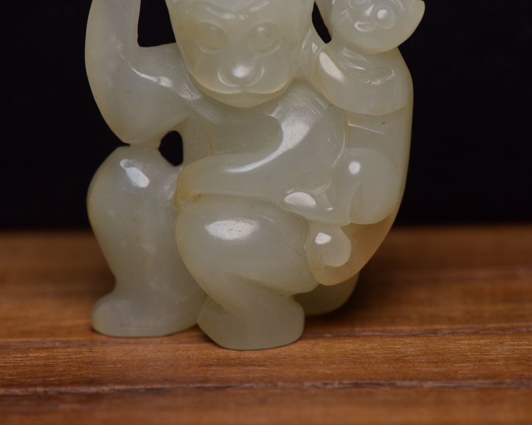 聚寶齋*和田玉手工彫*靈猴】置物 賞物 中国古美術 極美品 聚寶齋*和田玉手工彫*靈猴】置物 賞物 中国古美術 極美品