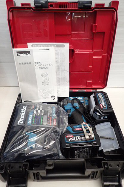 1円~ 未使用 makita マキタ 充電式インパクトドライバ TD002GRDX