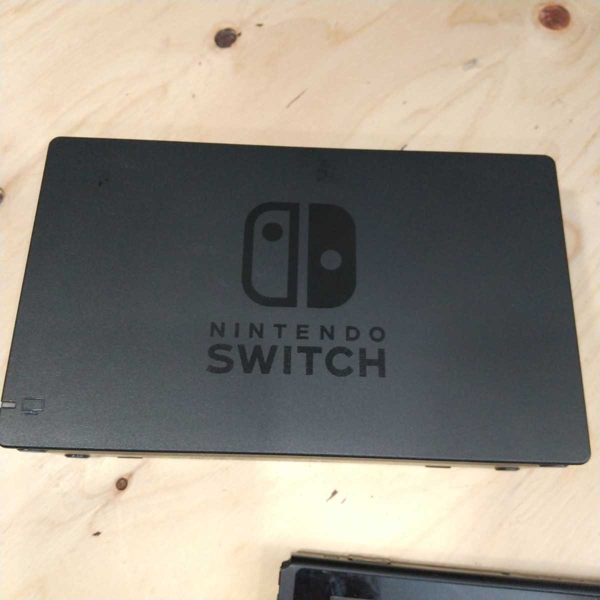 Nintendo Switch　本体とドック　ジャンク_画像5