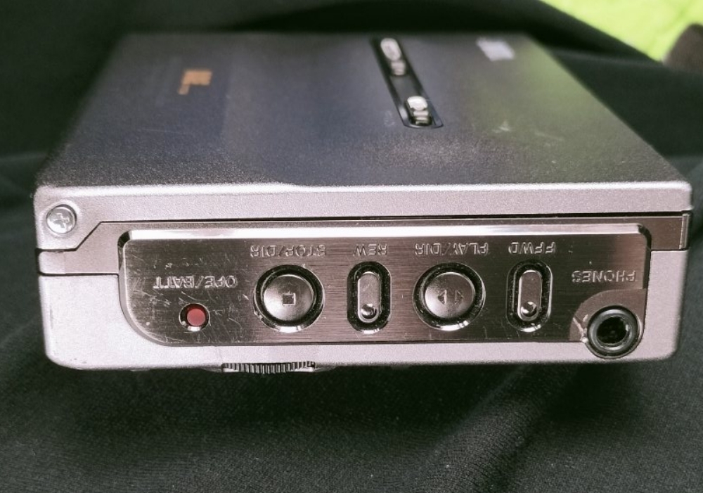 AIWA アイワ BBE SYSTEM HS-PL50 ポータブル ステレオ カセット