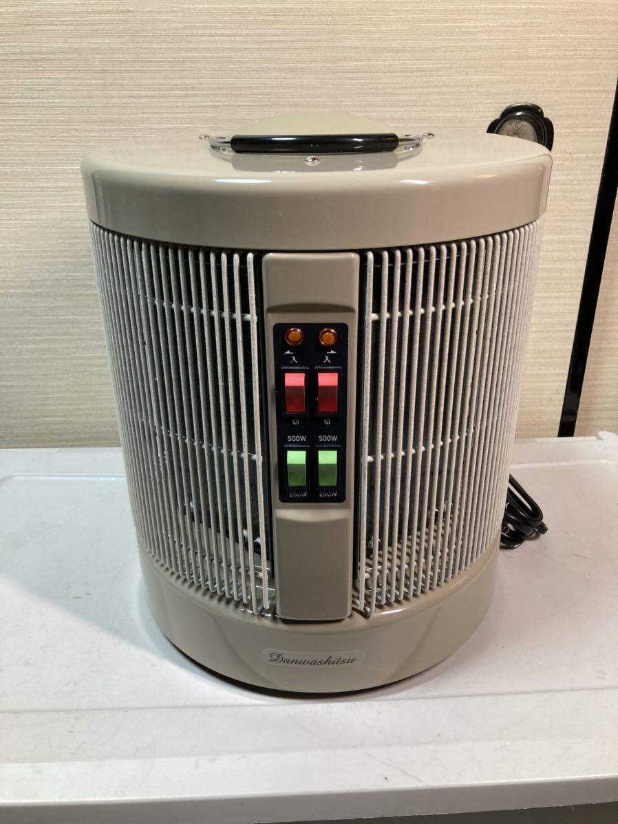 ● アールシーエス 日本製　遠赤外線パネルヒーター 暖話室電気ヒーター 暖房器具