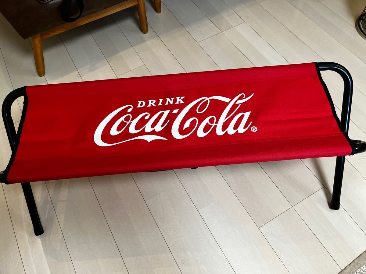 コカ・コーラ アウトドアベンチ 赤色&黒色