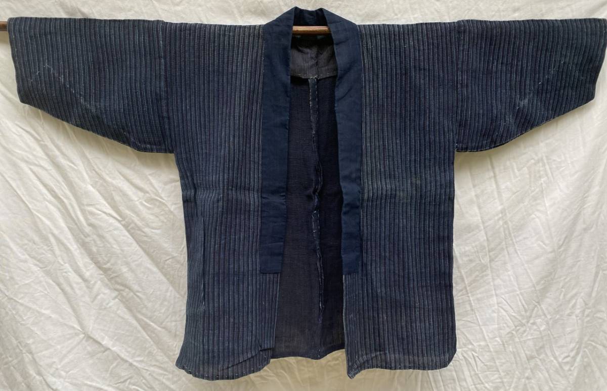 貴重 珍品 明治期 大正期 ごり麻 野良着 羽織 縞 藍染 INDIGO BLUE ガウン JAPAN VINTAGE ジャパンヴィンテージ 00s10s20s 岩手 綺麗な色味_画像1