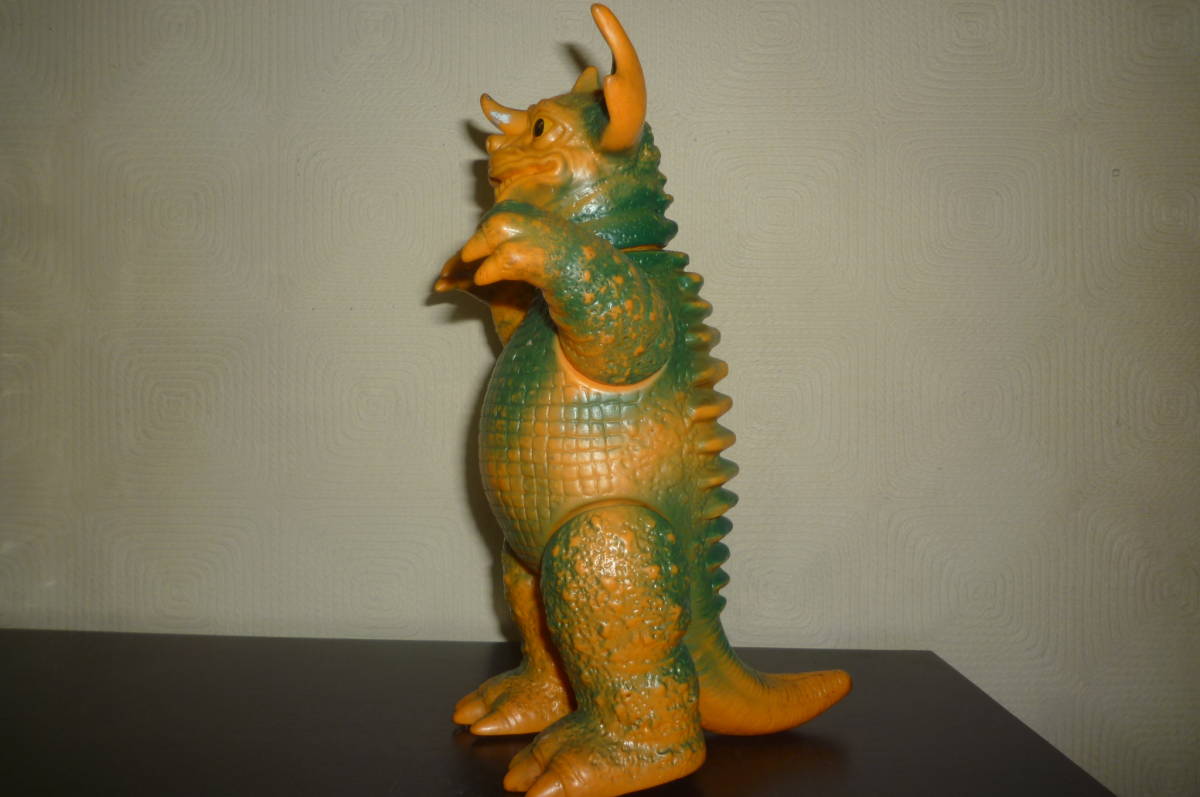当時物 地底怪獣バラゴン ソフビキーホルダー 円谷プロ 昭和 当時物 地底怪獣バラゴン ソフビキーホルダー 円谷プロ 昭和