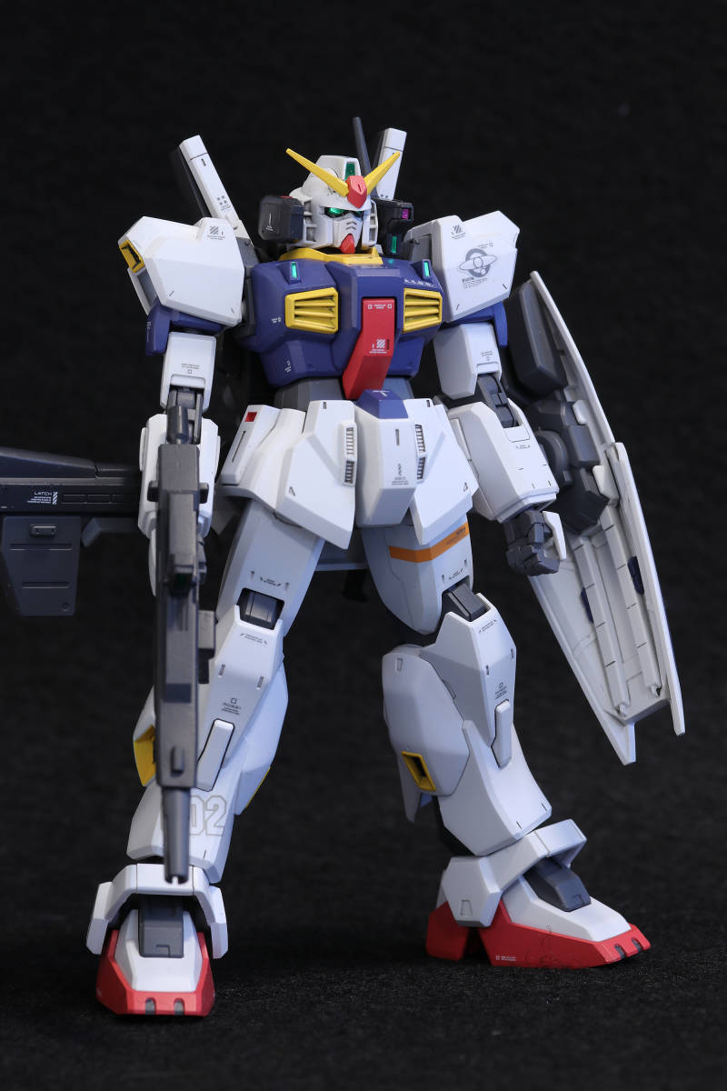 1/144 HGUC REVIVE ガンダムMk-Ⅱ 塗装済完成品 1/144 HGUC REVIVE ガンダムMk-Ⅱ 塗装済完成品