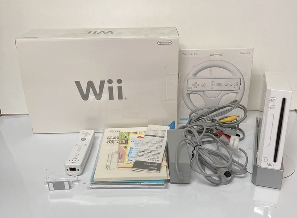 【Nintendo/任天堂】Wii 本体 RVL-001 Wiiハンドル まとめ 初期化済み 動作OK 中古品/kb1831_画像1