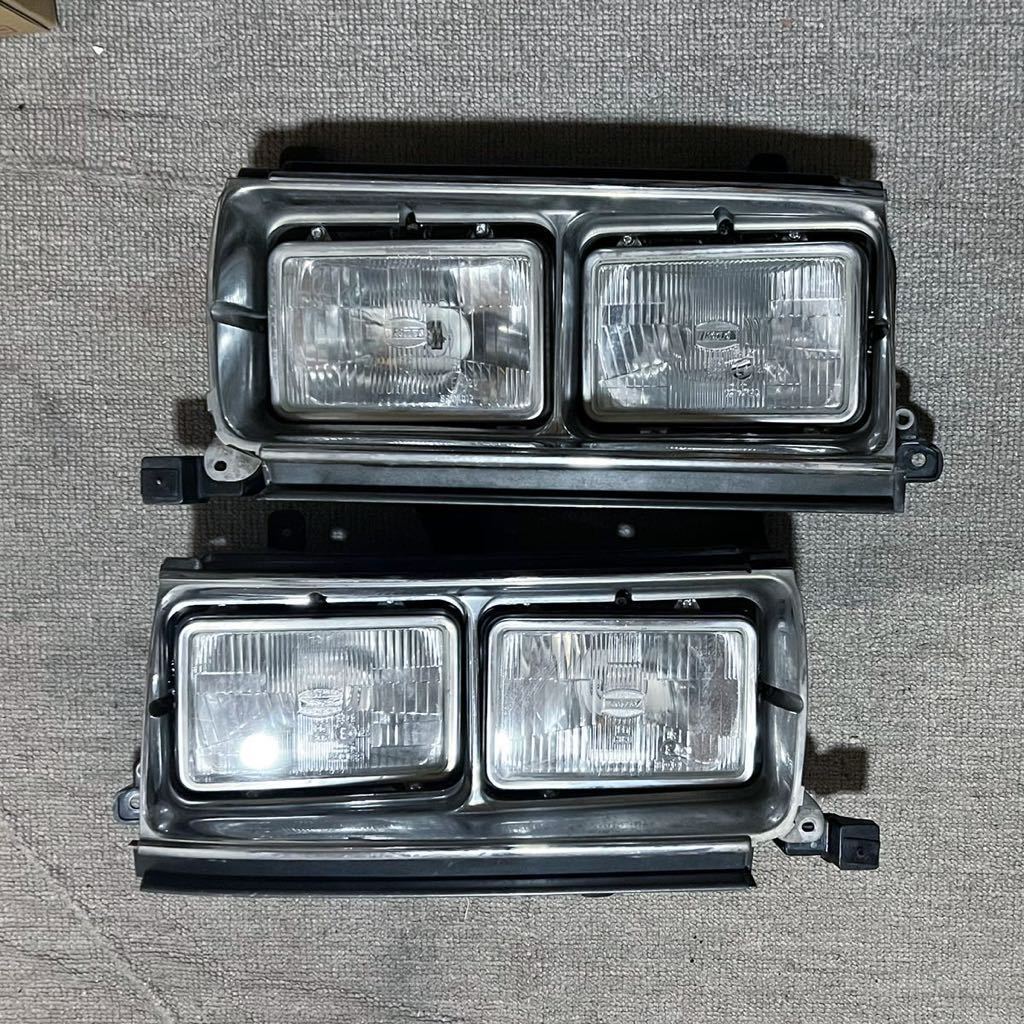 希少 ランクル80 角目 後期 輸出用ヘッドライト メッキ 角目4灯 品