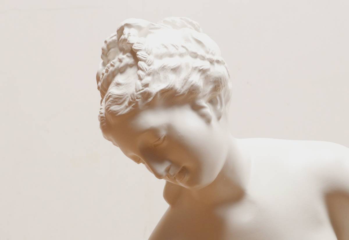 TOPART トップアート 湯浴みするヴィーナス像 裸婦像 高さ62.5cm－日本