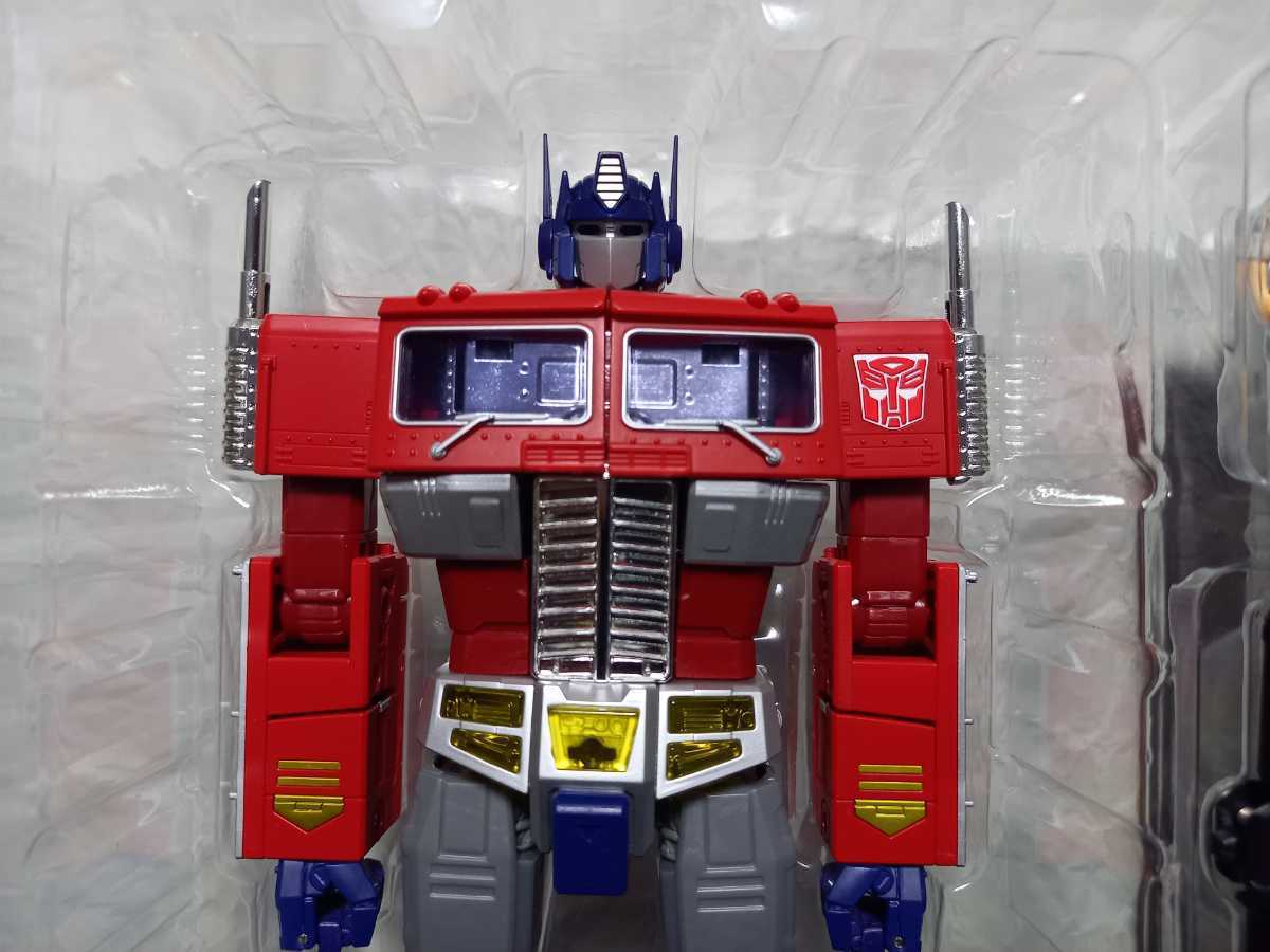 美品】トランスフォーマーマスターピース MP-10 コンボイ 総司令官