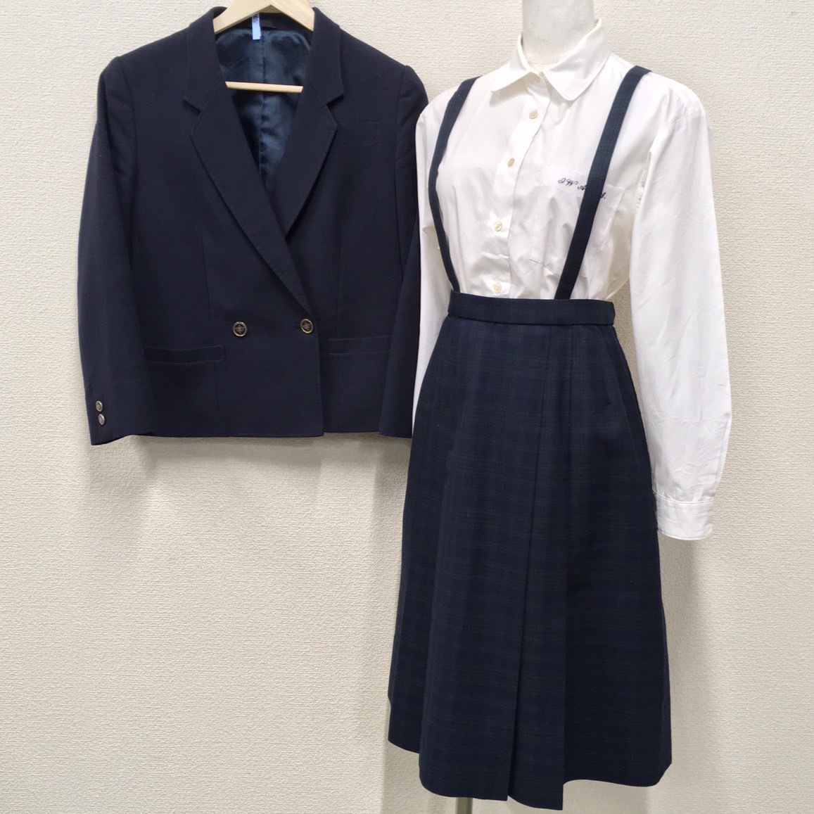 AT213-1 (中古) 栃木県 泉が丘中学校 3点セット 手厚く /旧制服 AT213-1 (中古) 栃木県 泉が丘中学校 3点セット 手厚く /旧制服