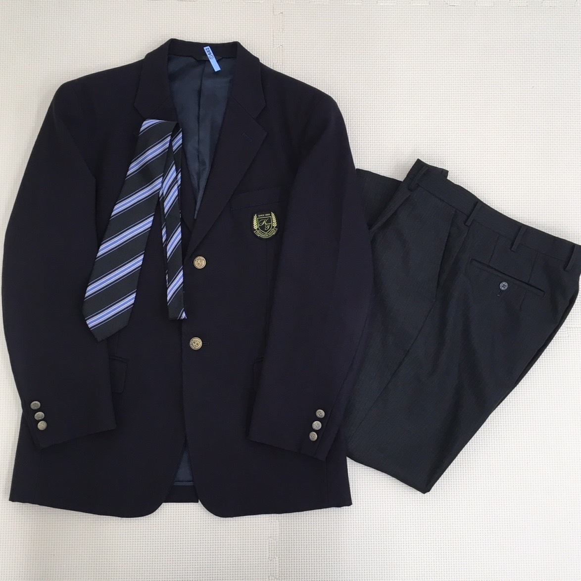 AT28-4 (中古) 栃木県 國學院大學栃木高校 男子学生服 3点セット /指定品/170A/W76/ブレザー/冬ズボン/ネクタイ/M.YURIKO/制服/冬服/中学校の画像1