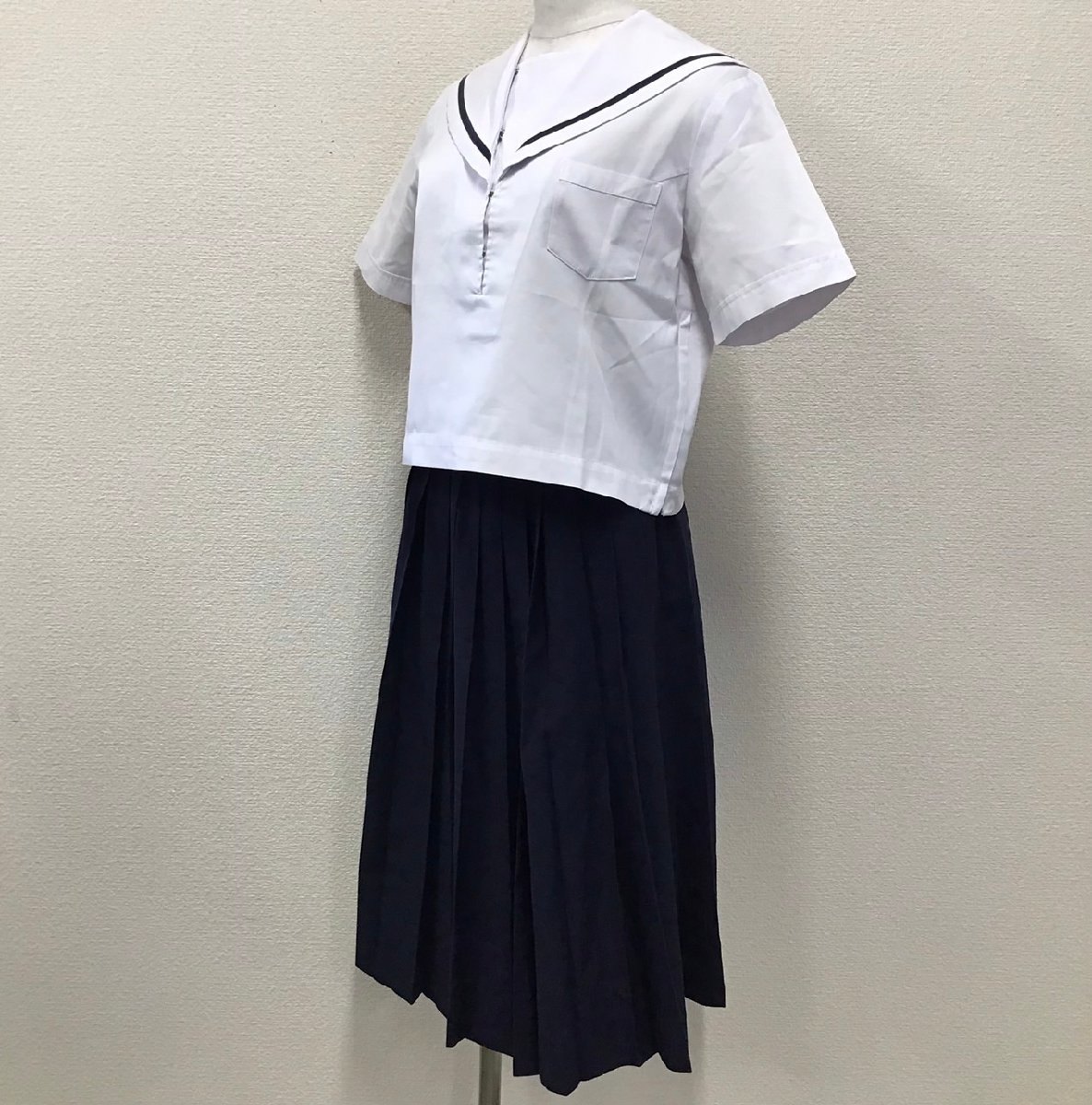 Yahoo!オークション - O688#(中古) 校名不明 セーラー服 2点 Yahoo!オークション - O688#(中古) 校名不明 セーラー服 2点