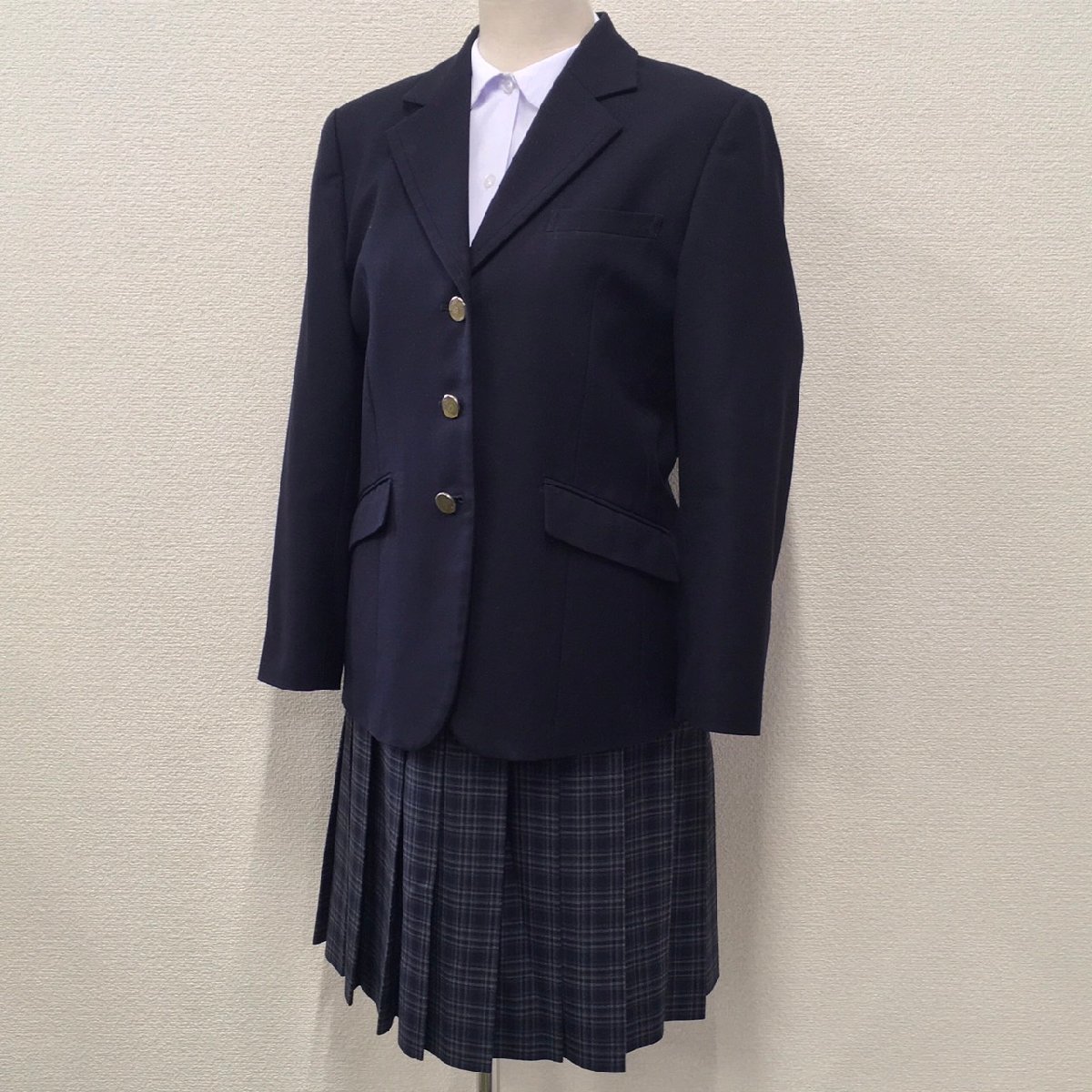 大切な (Y)A526 /M/W69/18本/ブレザー/ブラウス/スカート/チェック柄/冬用/制服/学生服/女子学生 3点セット 第四中学校 山形市立 山形県 (中古) 学生服 大切な (Y)A526 /M/W69/18本/ブレザー/ブラウス/スカート/チェック柄/冬用/制服/学生服/女子学生 3点セット 第四中学校 山形市立 山形県 (中古) 学生服