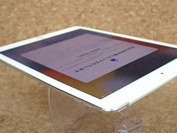 【中古 ジャンク】アクティベーションロック Softbank iPad Air 2 Wi-Fi+Cellular 128GB シルバー MGWM2J/A 本体 制限○(MEA320-29)_画像3