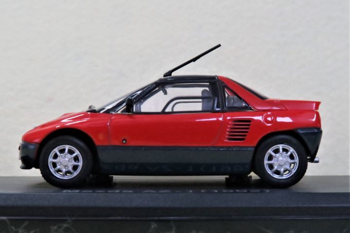 ミニカー1/43 アシェット 【国産名車コレクション】マツダ・ＡＺ－１ (1992) 本体のみ_画像8