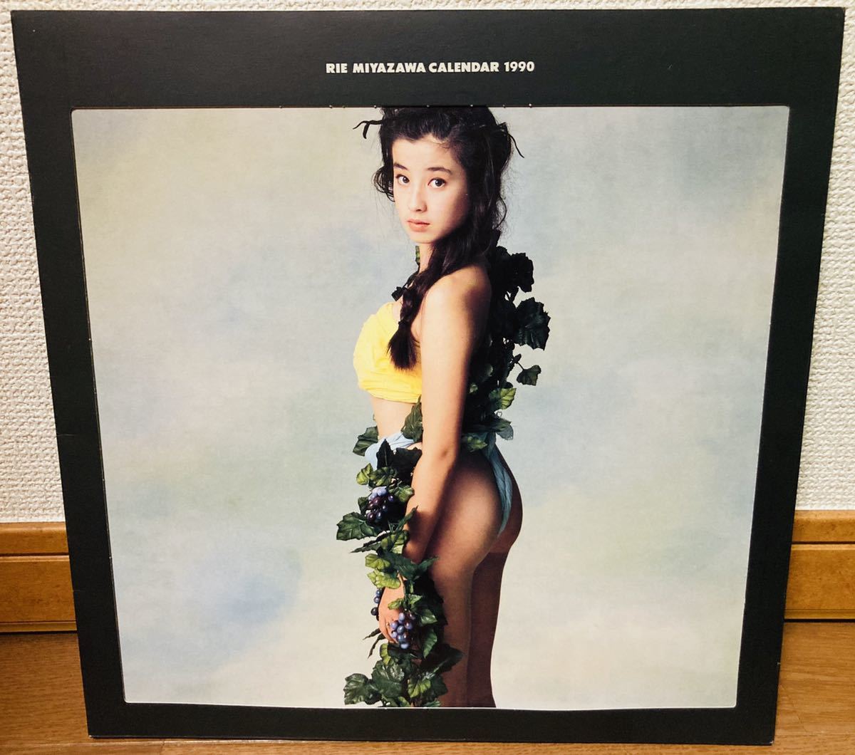 ◇宮沢りえ【カレンダー】RIE MIYAZAWA CALENDAR 1990 5/19_画像1