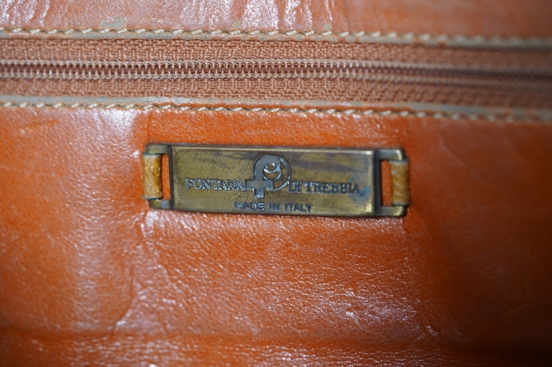  feeling of luxury fontana phone tana shoulder bag diagonal .. correspondence original leather magnet stop 