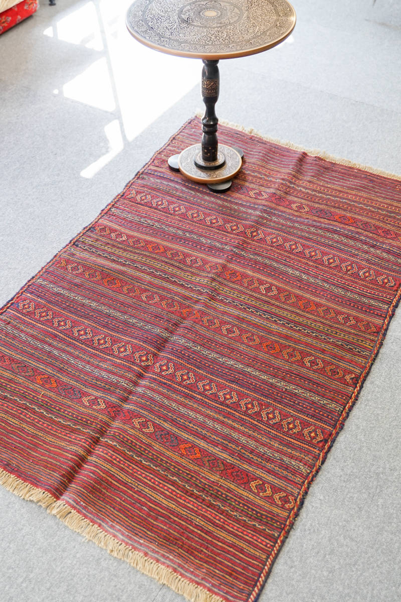 アフガニスタン キリム 手織り絨毯 サイズ:139×89cm stn:233