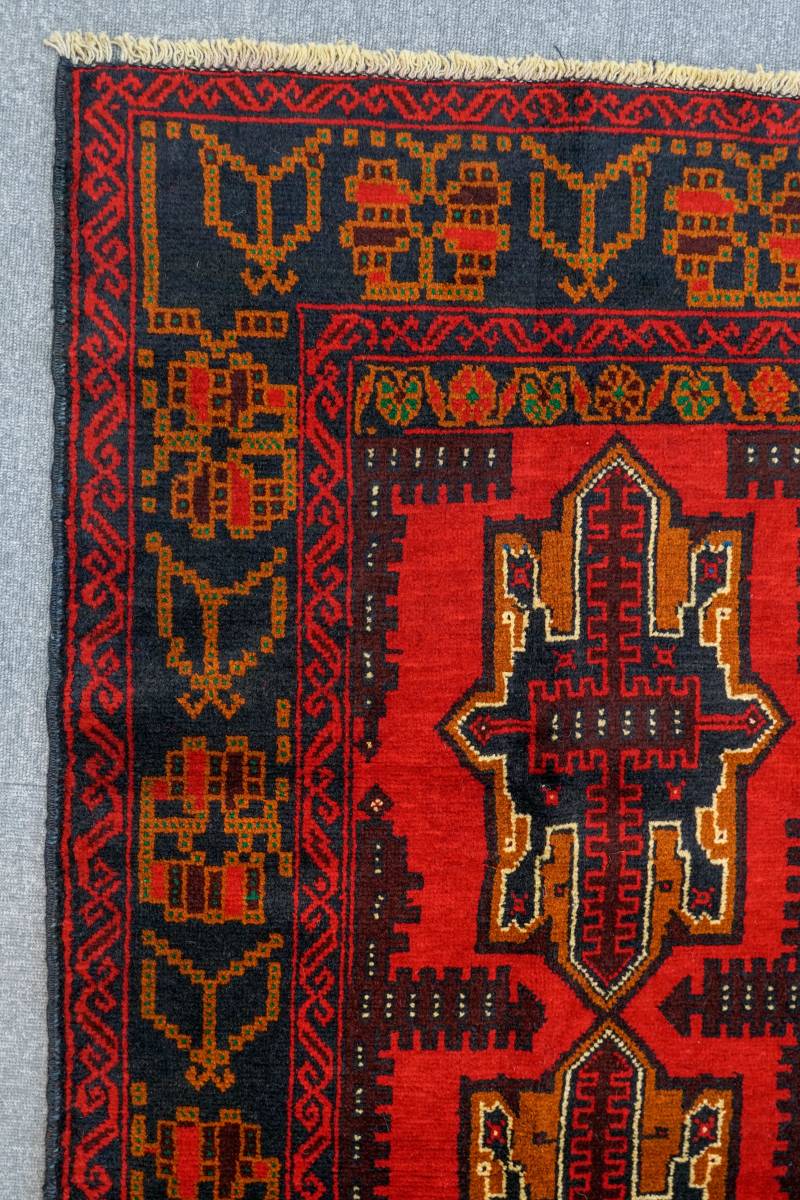 ペルシャ手織り絨毯 トライバルラグ バルーチ族絨毯 187x114cm