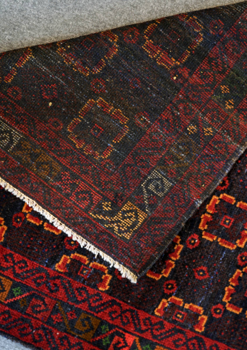 ペルシャ手織り絨毯 トライバルラグ バルーチ族絨毯 Size:180×105cm