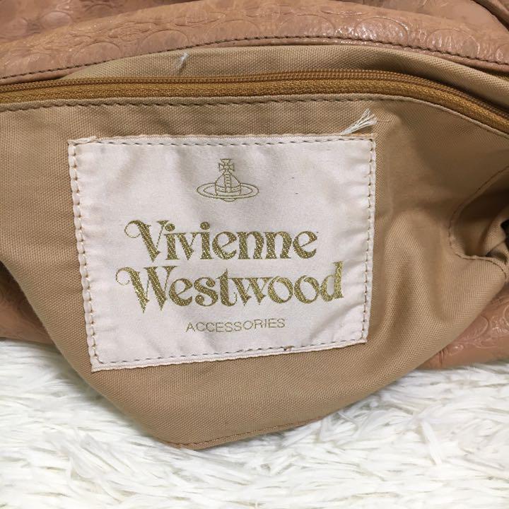 Vivienne Westwood ショルダーバッグ ベージュ A4収納可 ヴィヴィアンウエストウッド オーブ　総柄　チャーム 大容量