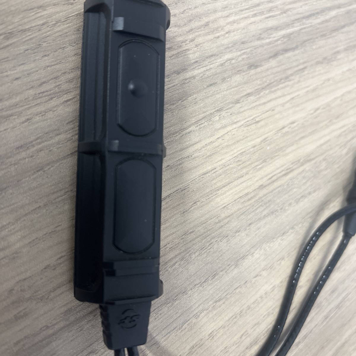 実物 surefire m600 リモートスイッチ ライト ir peq シュア 実物 surefire m600 リモートスイッチ ライト ir peq シュア