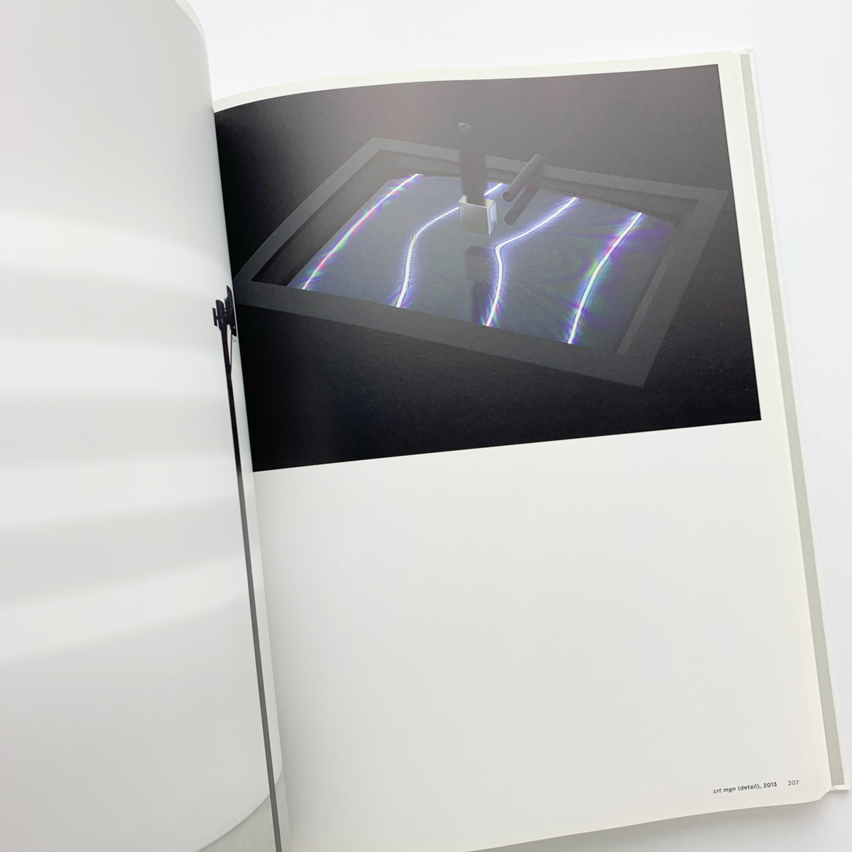 カールステン・ニコライ CARRSTEN NICOLAI Parallel Lines Cross At Infinity 2015年 gestalten ＜ゆうパック＞の画像2