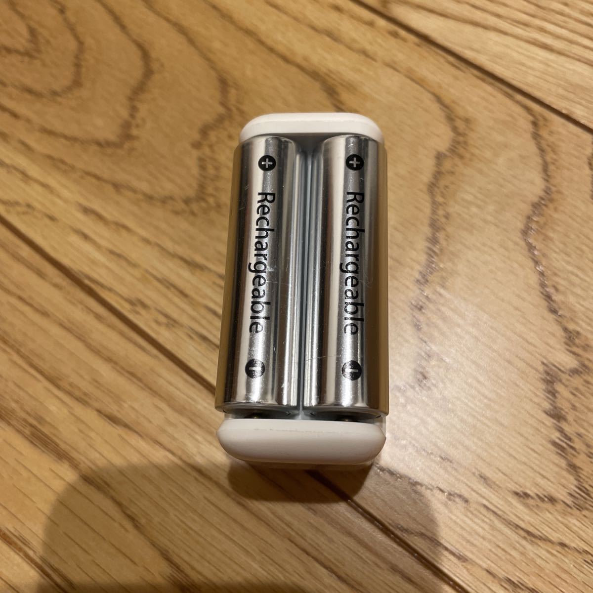 アップル Apple 充電器 A1360 電池 おまけ_画像1
