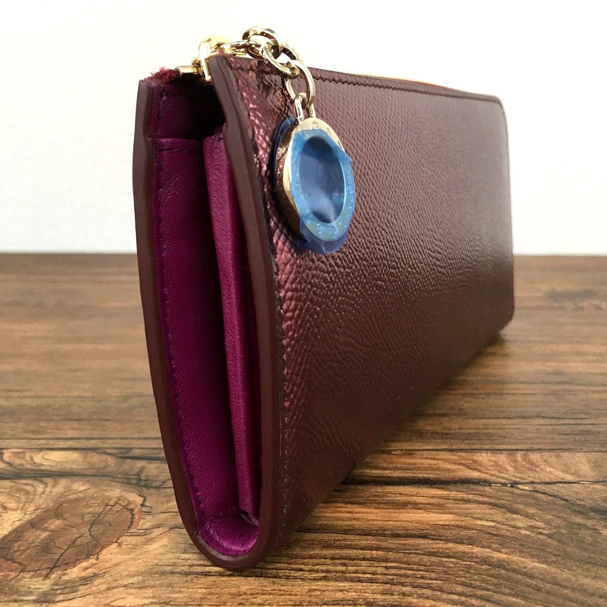 ☆送料無料☆ 未使用品 BVLGARI 長財布 メタルレッド Lジファスナー