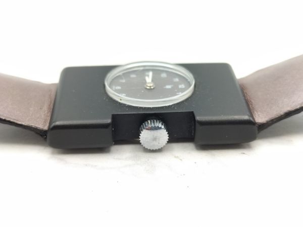T1514 1円～ 稼働品 リップ LIP 手巻き スクエア型 腕時計 茶系文字盤 黒 ブラック レディースサイズ 革ベルト