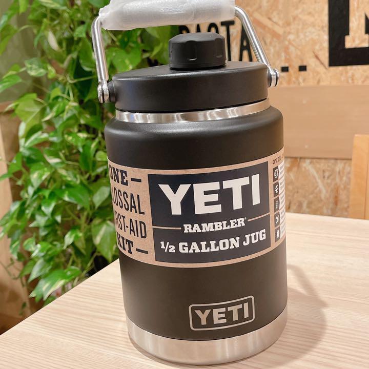 【よろしくお】 新品未使用イエティ ジャグ YETI Half Gallon Jugの通販 by c's shop｜ラクマ いことは