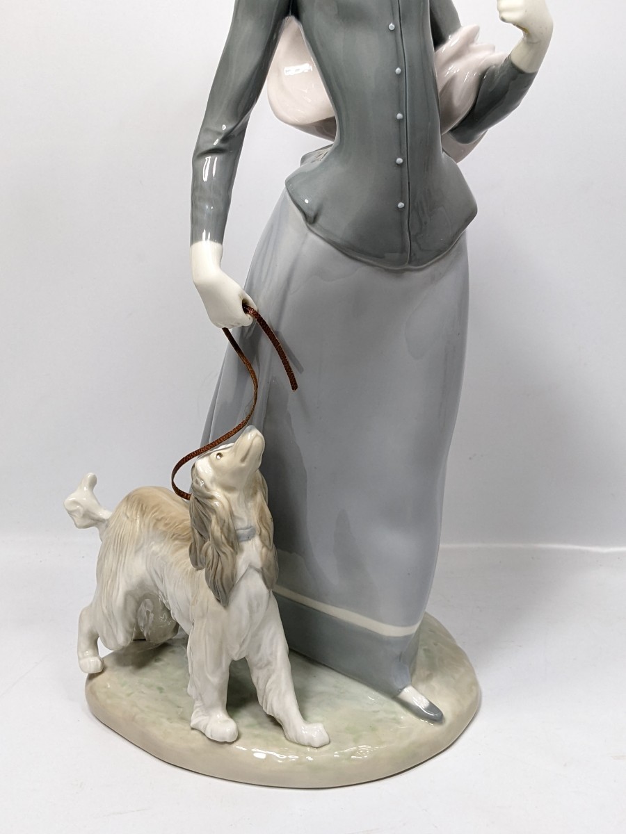 【絶版】LLADRO　ショールの貴婦人　磁器人形　陶器　スペイン