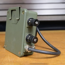 スウェーデン軍放出品 ロータリー式ダイヤル 野戦電話用 通信機器 フィールドフォン military フィールドテレフォン_画像4