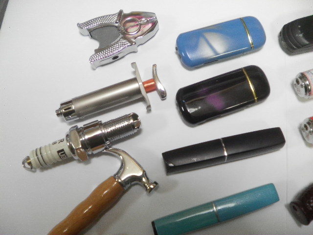 訳あり処分品/未使用品*まとめて33点*おもしろライター含むいろいろ/ガス切れ_画像2