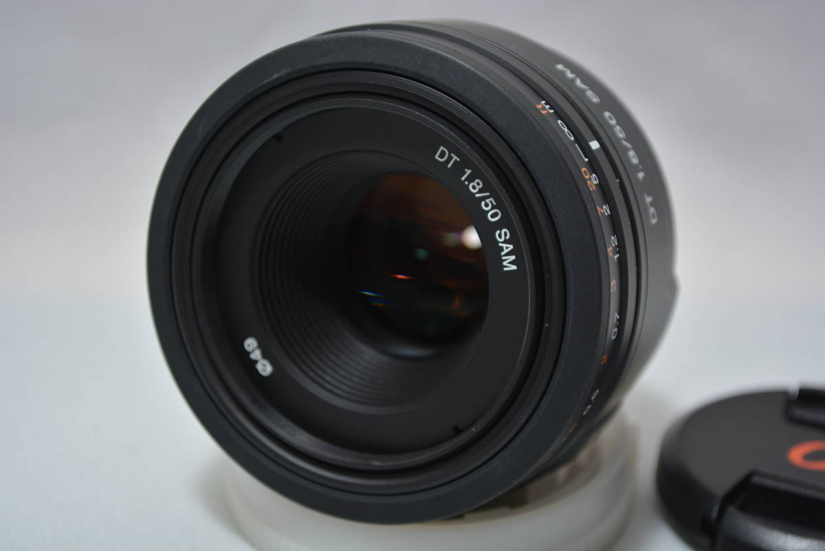 Y1054★極上★ソニー SONY 単焦点レンズ DT 50mm F1.8 SAM APS-C対応_画像1