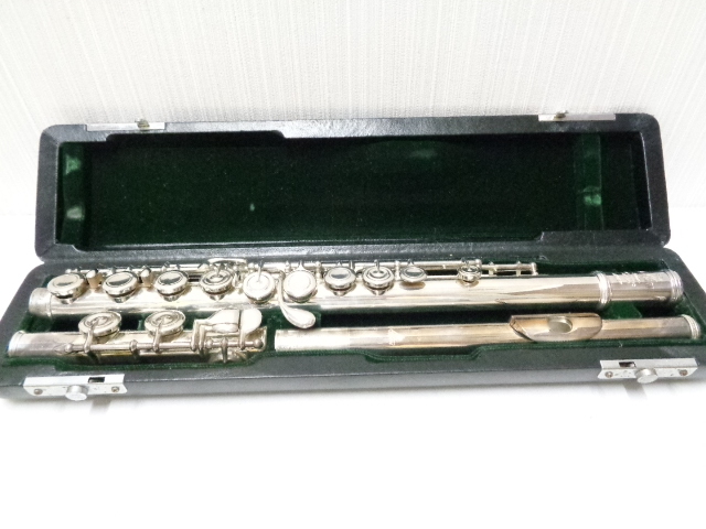 The Altus アルタス フルート A907 AZUMINO JAPAN ケース入り The Altus アルタス フルート A907 AZUMINO JAPAN ケース入り
