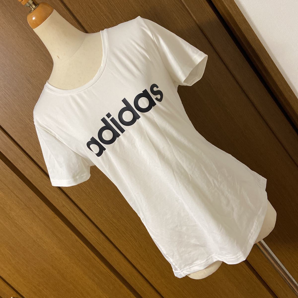 adidas アディダス★背中メッシュ　夏用半そでＴシャツ　ランニングやトレーニングに◎　レディース　ＯＴ☆白_画像1