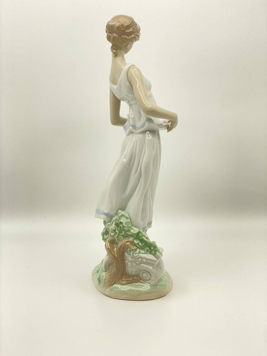 *＊ LLADRO リャドロ ＊* FLOWERS FOR A GODDESS 'PRIVILEGE EDITION' Figurine No. 7709 フラワーズフォアアゴッデス フィギュリン *L36_画像5