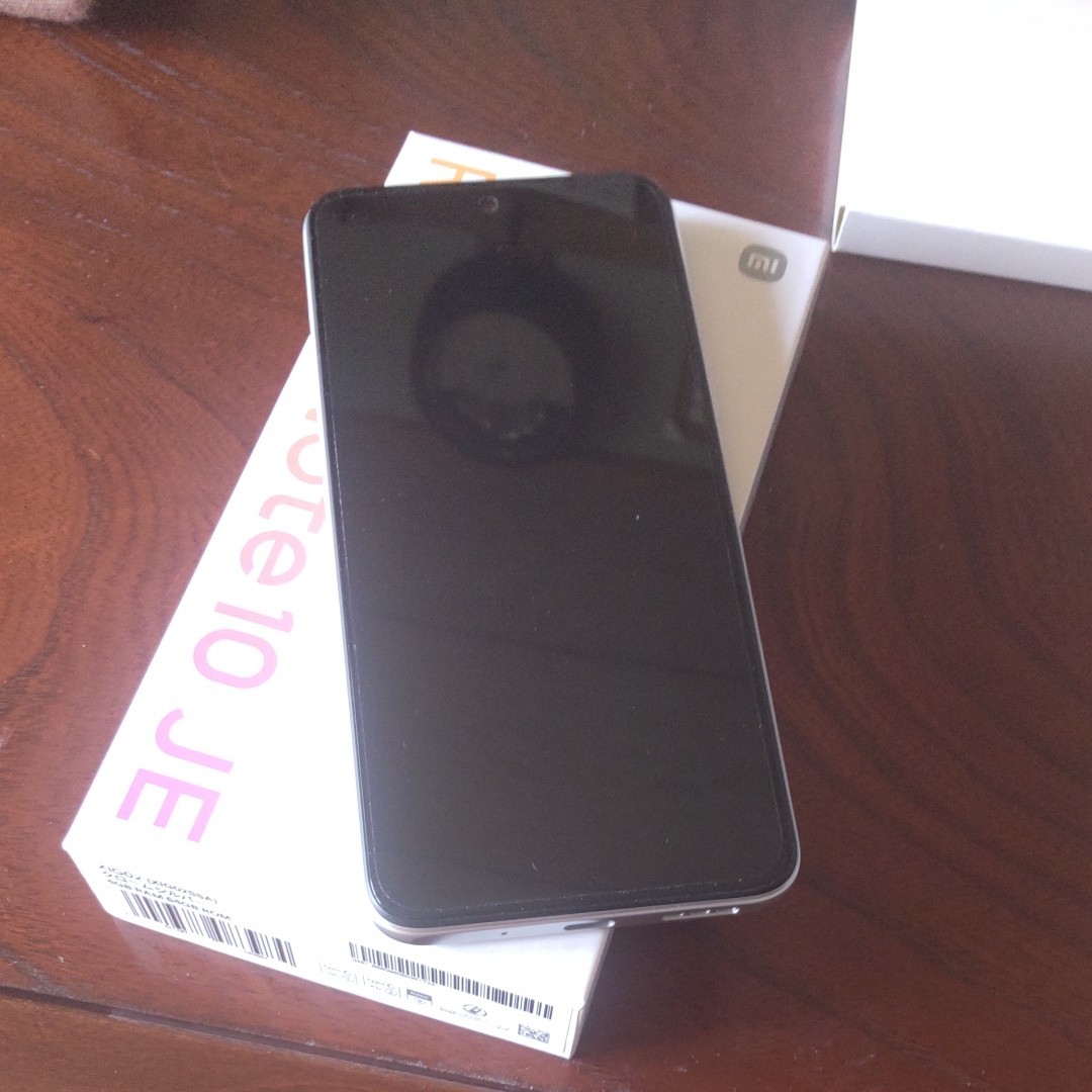 最大72%オフ! Xiaomi Redmi Note 10 JE XIG02 本体 新品 未使用 白