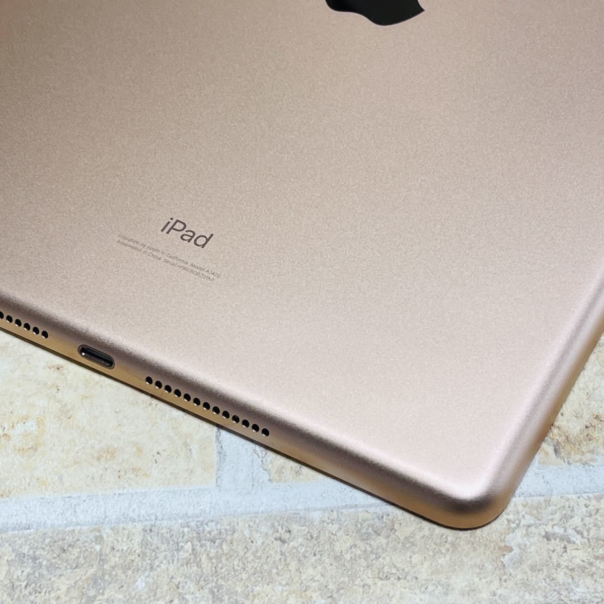 ランキング上位のプレゼント ipad 第8世代 【a-140】 電池良好