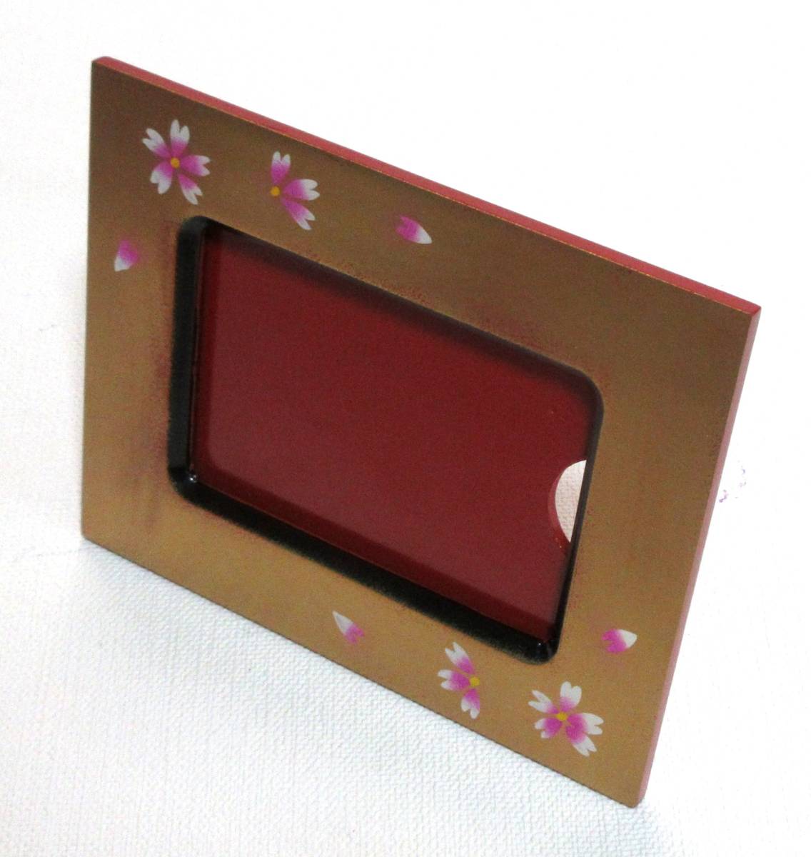 * gloss ... gold ground . hand . lacqering! Aizu paint wooden photo stand small . Sakura gold ground * free shipping 