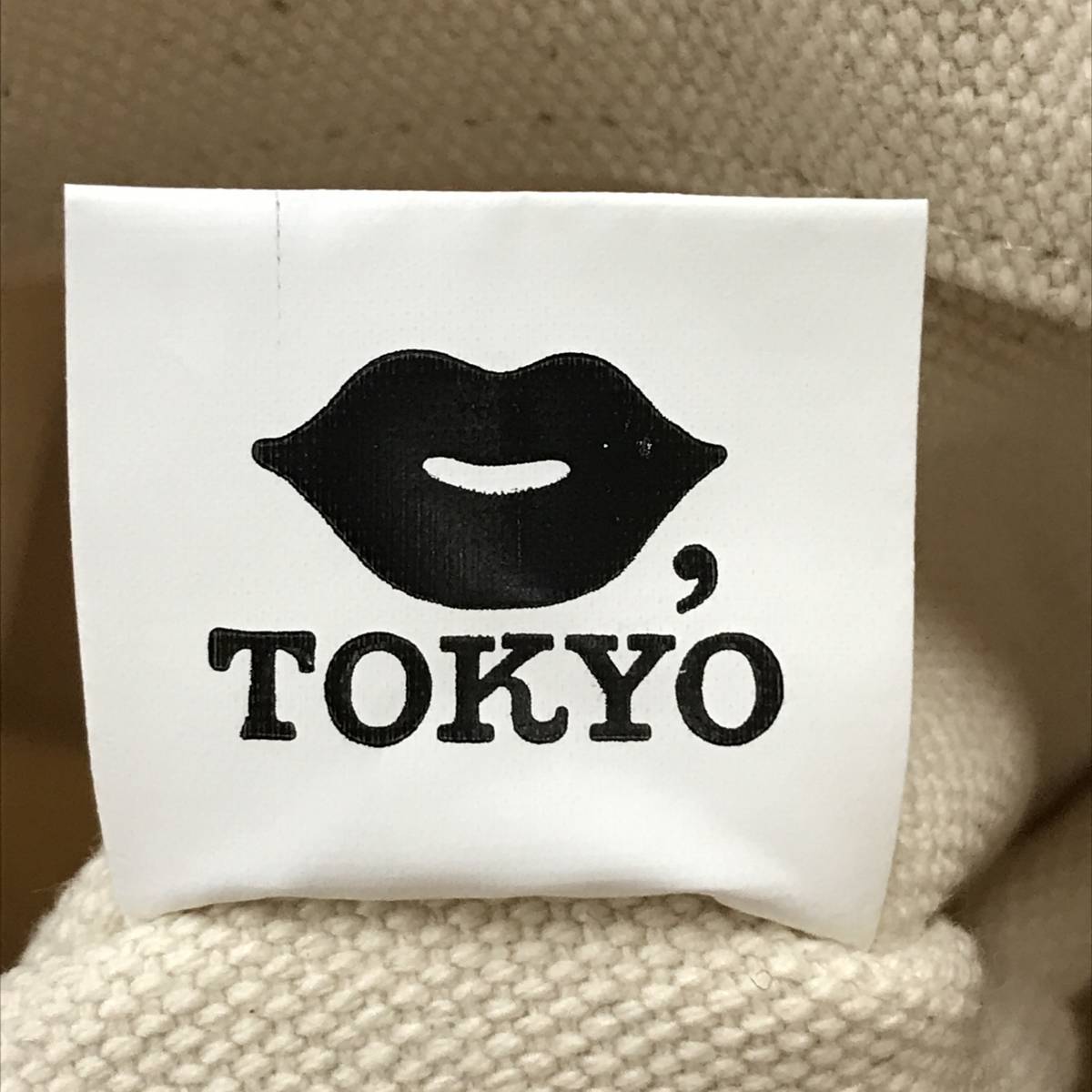 未使用品 KISS TOKYO トートバッグ A4 メンズ レディース プレゼント ブランドロゴ カジュアル リップ 刺繍 ジム トレーニング 通学 通勤_画像10