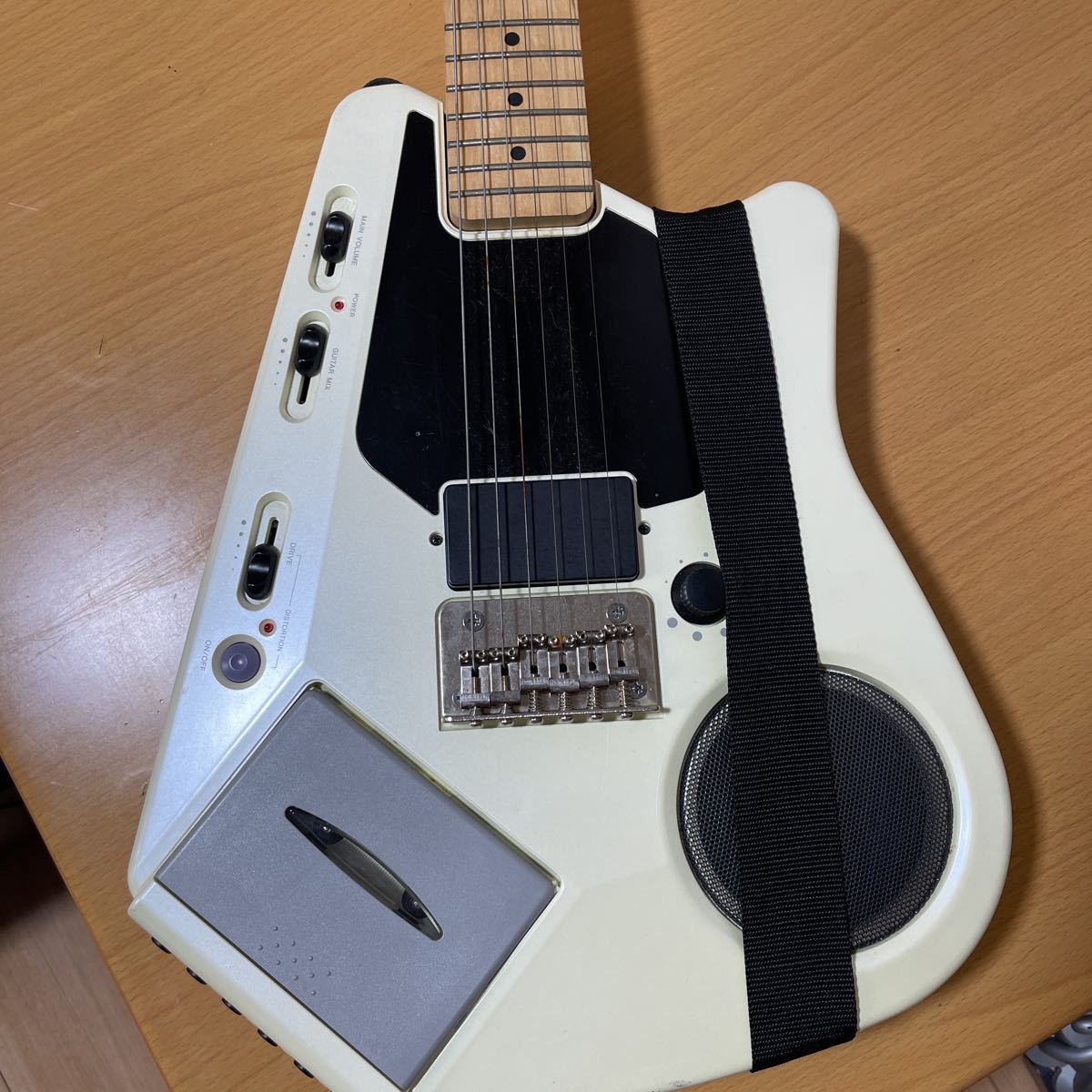世界の EG-5 CASIO エレキギター 内臓 アンプ カセット エレキギター