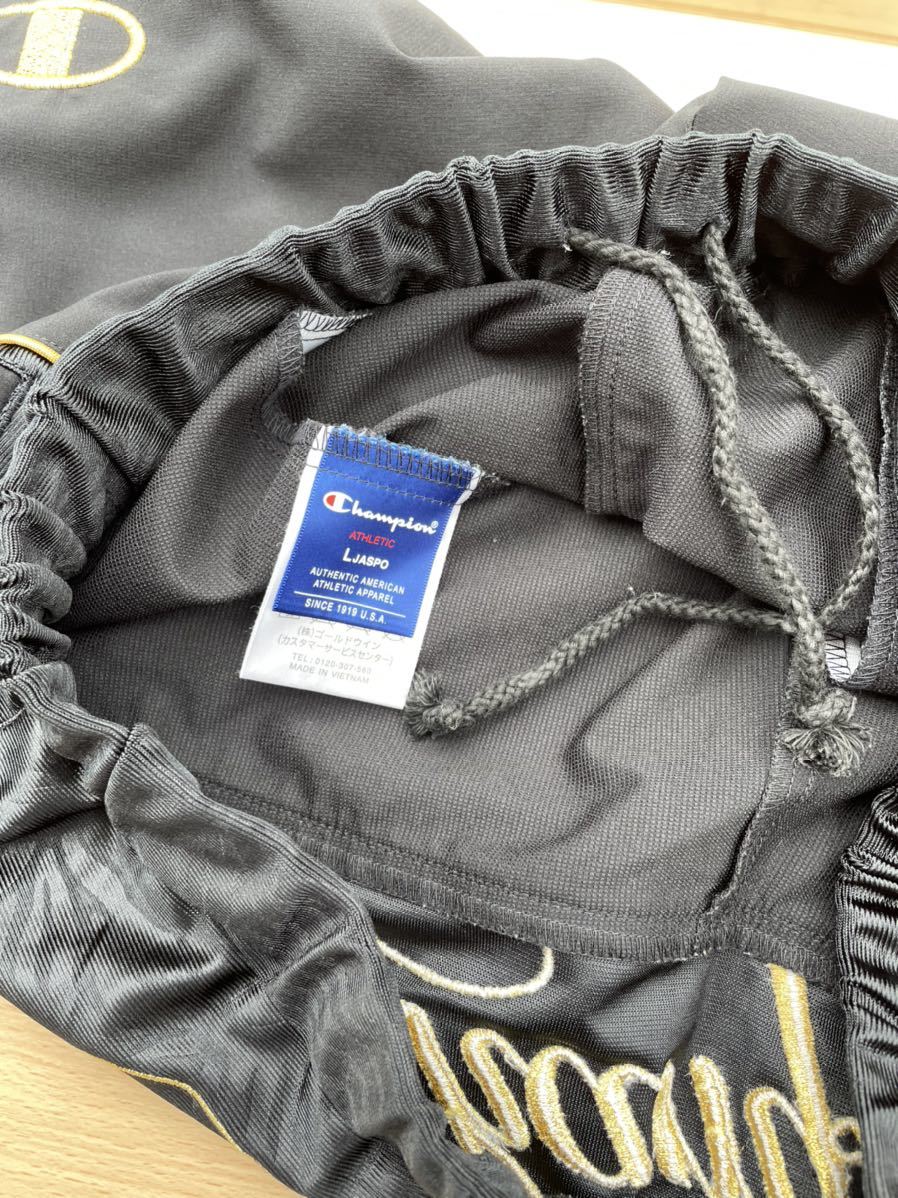 美品 champion チャンピオン ジャージ 黒 金 ブラック ゴールド 美品 champion チャンピオン ジャージ 黒 金 ブラック ゴールド