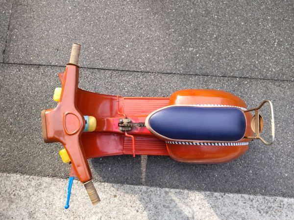 三輪車】大阪発 手渡し歓迎 Vespa ベスパ ペダルカー ブリキ製 オール